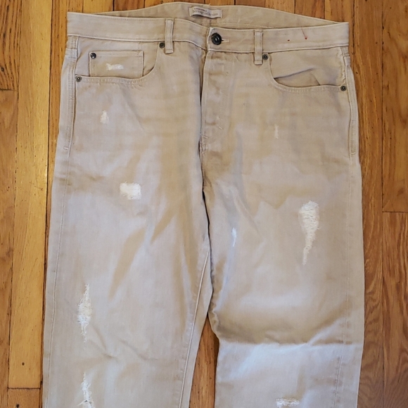 Men's Banana Republic Destroyed jeans - Picture 2 of 5